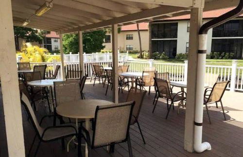 Waterview Oasis Retreat, minutes to Anna Maria Island and IMG - Photo 32