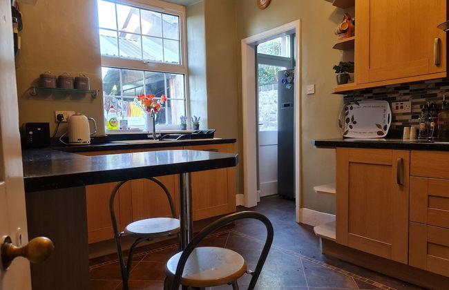 4Br Stunning Sea View Escape-near Snowdonia & Coastal Trails - Photo 14