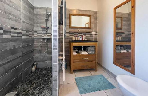 Gorgeous Home In St-Florent-Sur-Auzonne - Foto 29