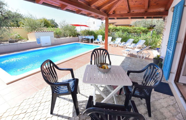 Nice Holiday House With Private Pool & Roof Terrace - Foto 6