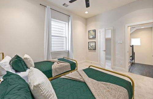 Rooftop EaDo Nr Downtown Yard BBQ Games WiFi - Foto 44