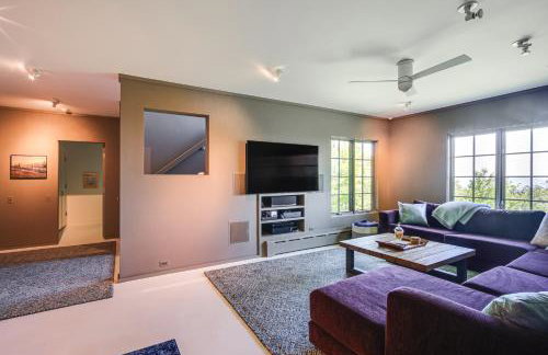 Group-Friendly Newbury Stunner Home Gym, Hot Tub! - Foto 5