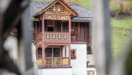 Ciasa Somuer - Historic Boutique Apartments - Photo 1