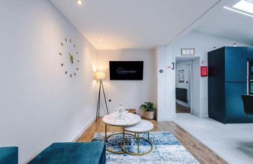 Incredible Home With Games Room, Sleeps 8, Parking Included, Perfect For Groups, Families, Contractors, Professionals - Photo 46