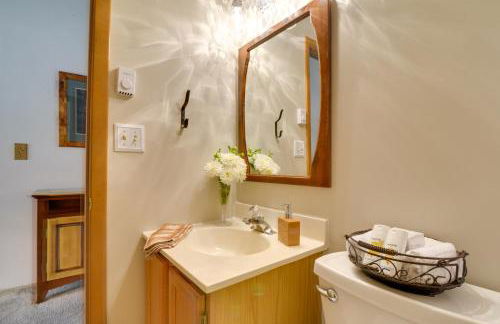 Charming Hidden Valley Resort Home Walk to Slopes - Foto 30