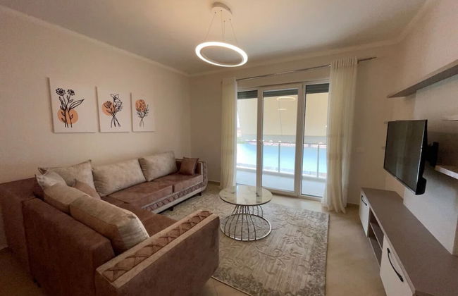 Brand New City Center Apartment - Photo 7