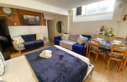 City Centre Beautiful & Cosy Studio Apartment - Photo 5