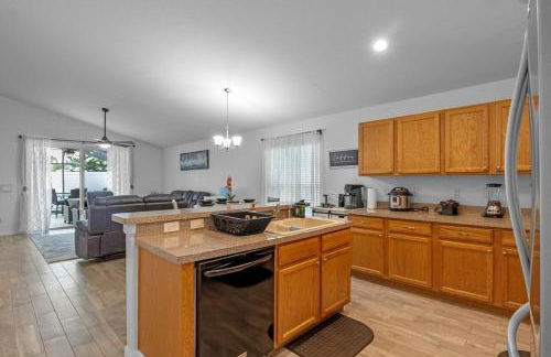 Wonderful Weston Hills Villa SE Facing Pool - Foto 12