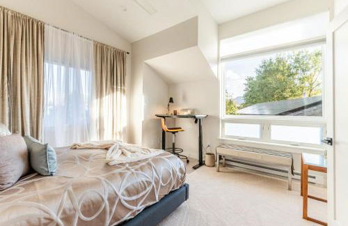 30-Day Minimum Boulder Bright & Modern Private 1BR 2BA ADU - Photo 32