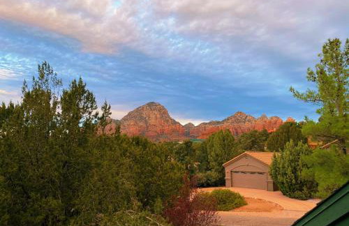 Luxe Boutique-Style Home w/Indoor Hot Tub - Foto 32