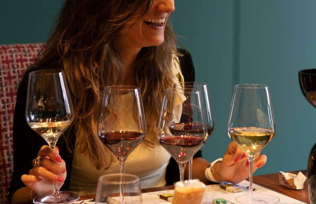 Cata de vinos en The Wine School - Foto 4