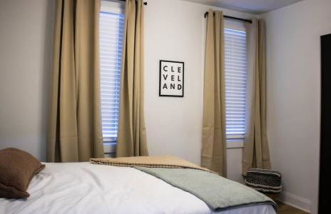 Spacious 3BR PetFriendly Retreat Near DT Cleveland - Foto 13