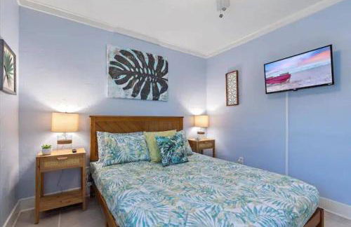 CANAL FRONT! Bring or rent a boat, near AMI/IMG. - Foto 20