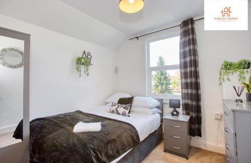 Spacious 6-Bedroom House with Parking in Bridgwater Ideal for Contractors & Group Stays - Foto 16