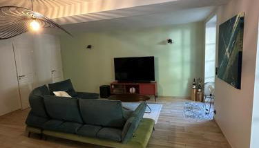 Maison de charme Centre-Ville - WIFI Netflix - Terrasse - 2 cours extérieures - Foto 3