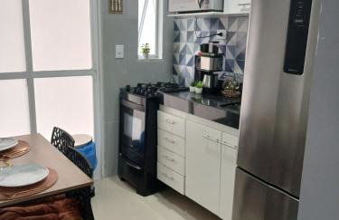 Casa c AR - condomínio prox ParkShopping Cpo Grande a 30 minutos do Recreio, c 2 TVs Smart de 50 e 43 polegadas-varanda privativa- cozinha completa e séries liberadas - CS4 - Photo 42