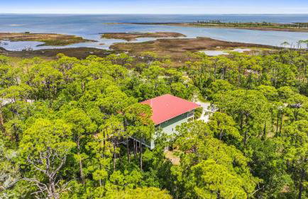 Luxury Renovated Bayview Home w/ Private Pool & Resort Amenities | St. George Island - Foto 2
