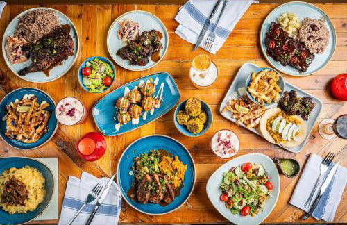 A Splash of Color: Spacious & Funky 3-BR Flat - Foto 46