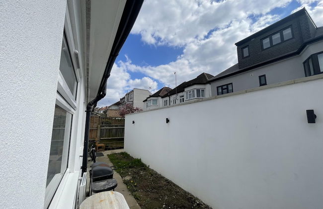 Immaculate 1-bed Studio in London - Foto 33