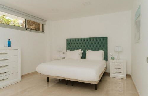 Villa Helene Tauro, Heated Pool, Wi-Fi, BBQ - Photo 10