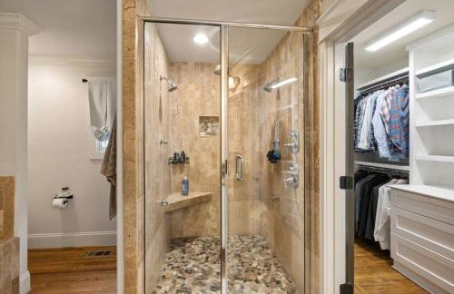 Single Story Fully Fenced Pet Friendly Bungalow in the Arts District - Foto 8