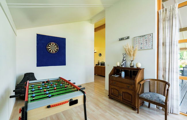 Villa in Biddinghuizen by Lake Vulwe - Photo 10