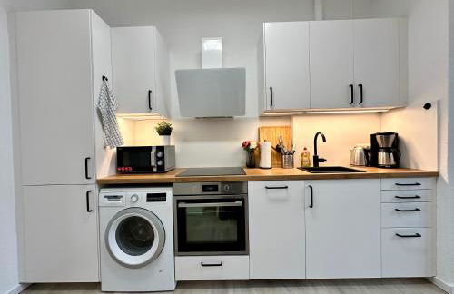 TOP 2 Zimmer Altbauwohnung in Kiel Mitte 24-7 Check In - Foto 13