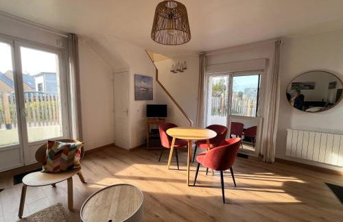 Maison rénovée à Agon-coutainville proche de la mer, classé meublé de tourisme 3 étoiles - Foto 2