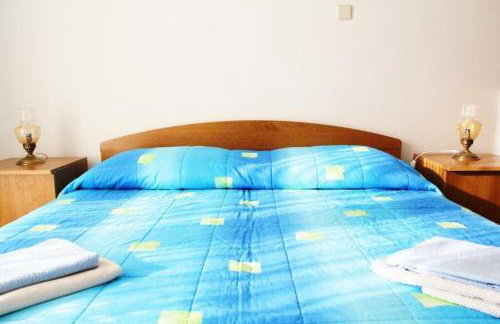 Apartment M - Photo 5