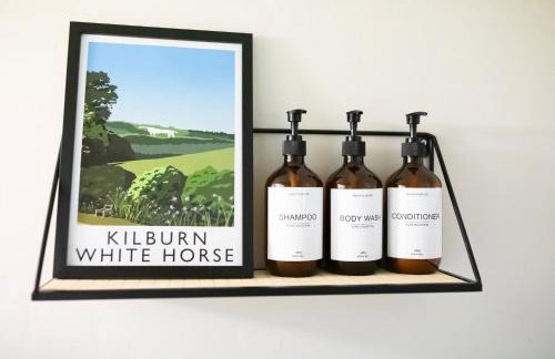 NEW Thirsk Stays - Herriot's Hideaway - Photo 5