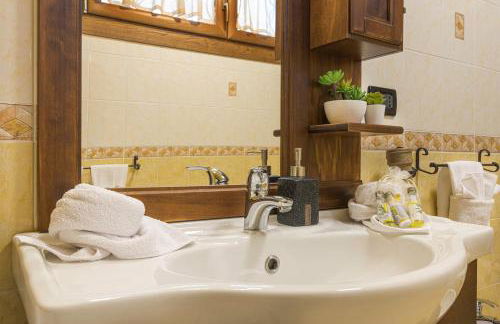 Wanderlust Apt in Villa con Piscina - 45 min Venezia - Zona Unesco - Foto 35