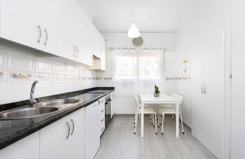 Coastal Dream with heated pool - Foto 27