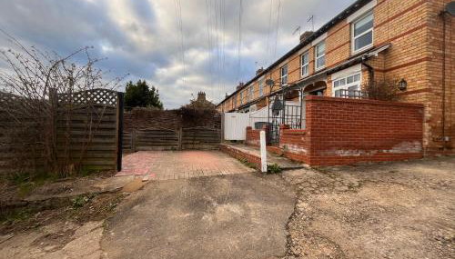 2 bedroom Hidden Gem in Stamford with parking - Foto 3