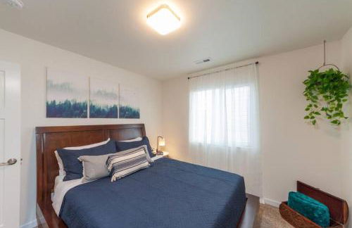 Modern Decor & Style KING bed Wifi with Garage - Foto 22