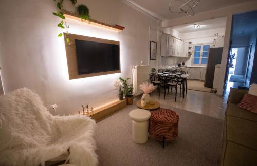 Anatoli 3 bedroom City Central Apartment - Foto 7