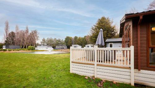 Bramble Lodge with Hot Tub - Foto 5, Other
