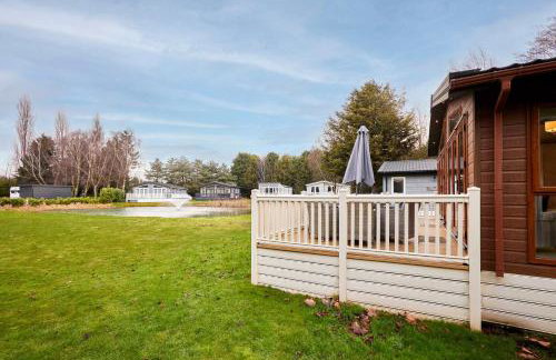 Bramble Lodge with Hot Tub - Foto 5