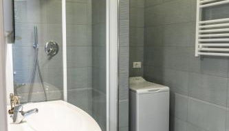 Sirio - bilocale comodo a 200 m dal mare e con piscina sul tetto - Foto 5, Shower