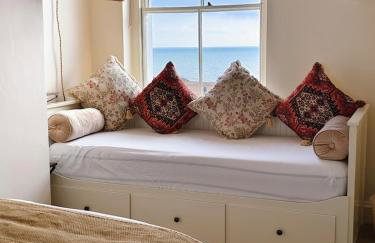 Ocean Whisper - 2 Bedroom Sea Front Apartment - Foto 16