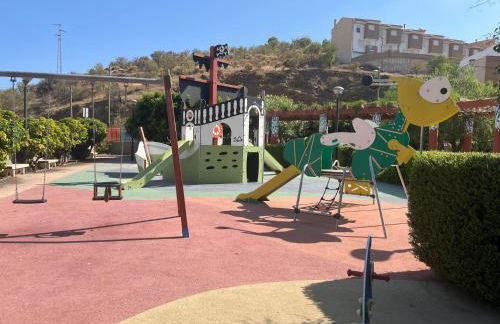 Estupendo piso con mar y montaña - Foto 30