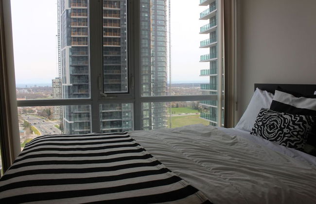 Deluxe Corner Suite - By Elite Suites - Photo 4