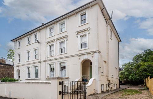 Chic 1BR Teddington Apartment Modern & Bright - Foto 23