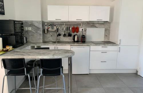 Beau Studio climatisé, parking privé Sanary centre - Foto 7