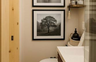 Lux Tiny House with Waterfront, Kayaks, Hot Tub, Arcade - Photo 14