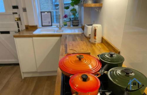 Petham Cottage Stanwick 2 bed sleeps 6 - Photo 39