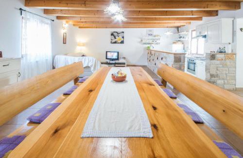 Villa Sandi, mediterranean Villa with pool and jacuzzi - Foto 31