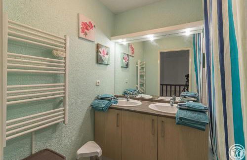 Duplex Casita mia chez Myriam gite 3 étoiles climatisé 4 adultes 2 chambres 3 lits terrasse jardin - Foto 7