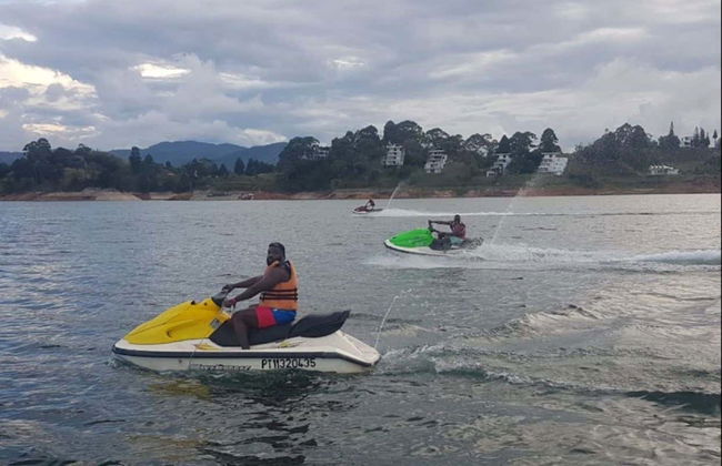 Guatapé Reservoir Jet Ski Rental - Foto 3