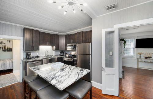 Lovely & Historical 3BR - Balcony - Central Location - Foto 13