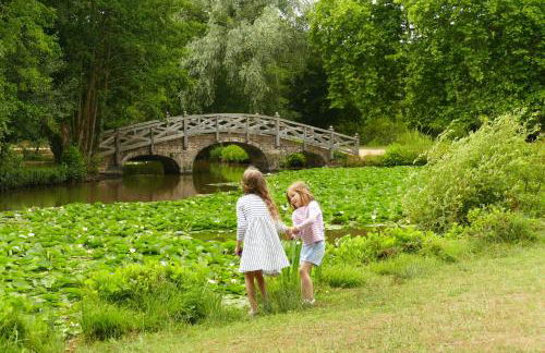 Country Retreat - Sleeps 14 - Large Garden - Photo 108